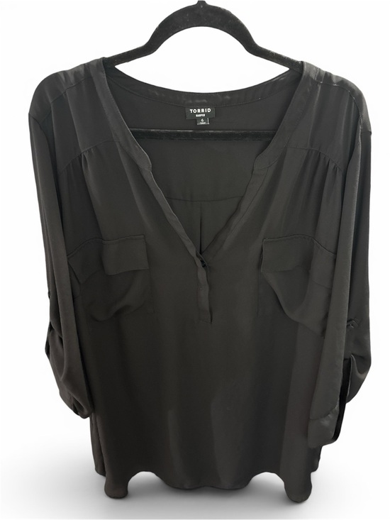 torrid Tops - TORRID Harper Georgette V-Neck Pullover 3/4 Sleeve Roll Tab Sleeve Blouse